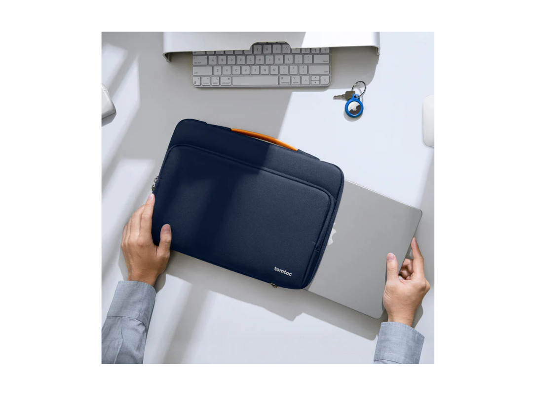 حقيبة كمبيوتر محمول Tomtoc Defender-A14 لجهاز MacBook Pro مقاس 14 بوصة حقيبة كمبيوتر محمول Tomtoc Defender-A14 لجهاز MacBook Pro مقاس 14 بوصة